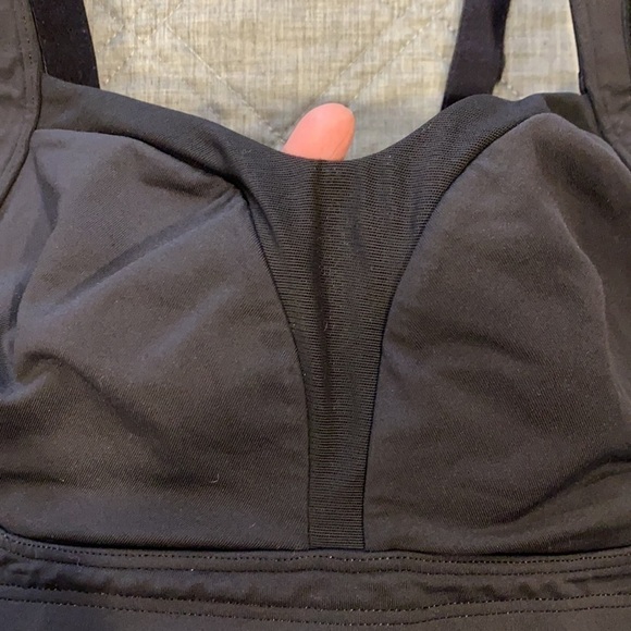 Lululemon Black Ta Ta Tamer 34D - Picture 9 of 16